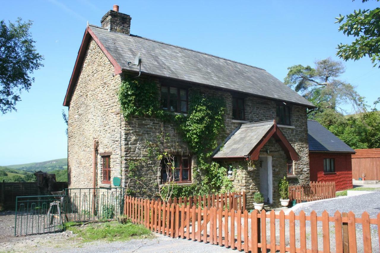 Barn Cottage - Farm Park Stay With Hot Tub Swansea Exterior foto